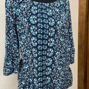 Style and Co. Flowered Top with 3/4 inch sleeves Size Medium